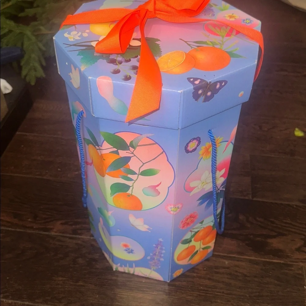 Lush bath “Lush Life” holiday limited edition Whooli Chen BOX ONLY